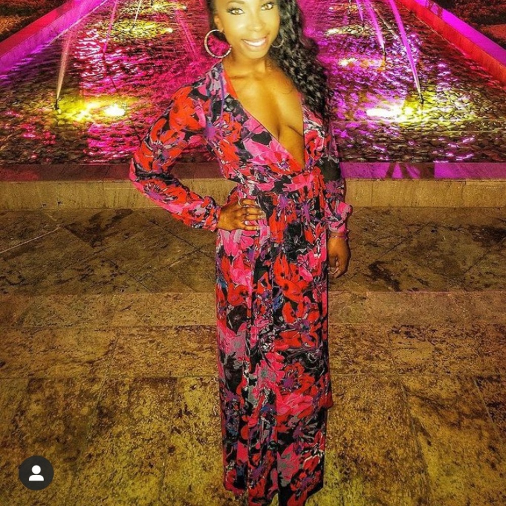 Bebe print slit shorts gown dress